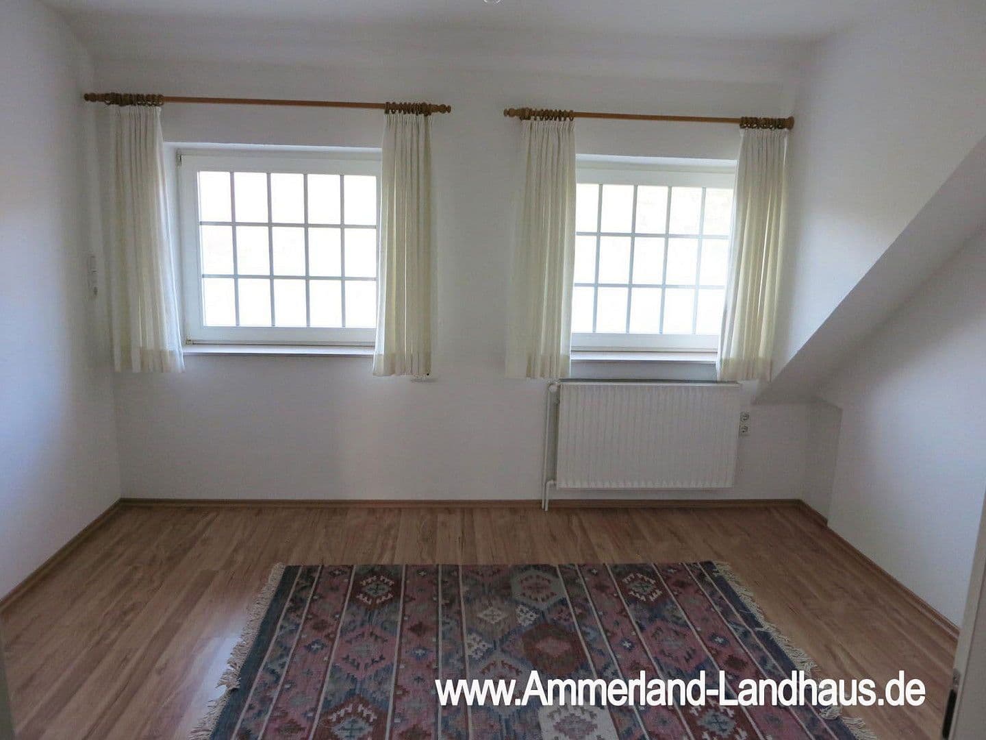 Predaj domu 310 m², pozemek 8.127 m², Westerstede, Dolné Sasko Predaj domu 310 m², pozemek 8.127 m², Westerstede, Dolné Sasko