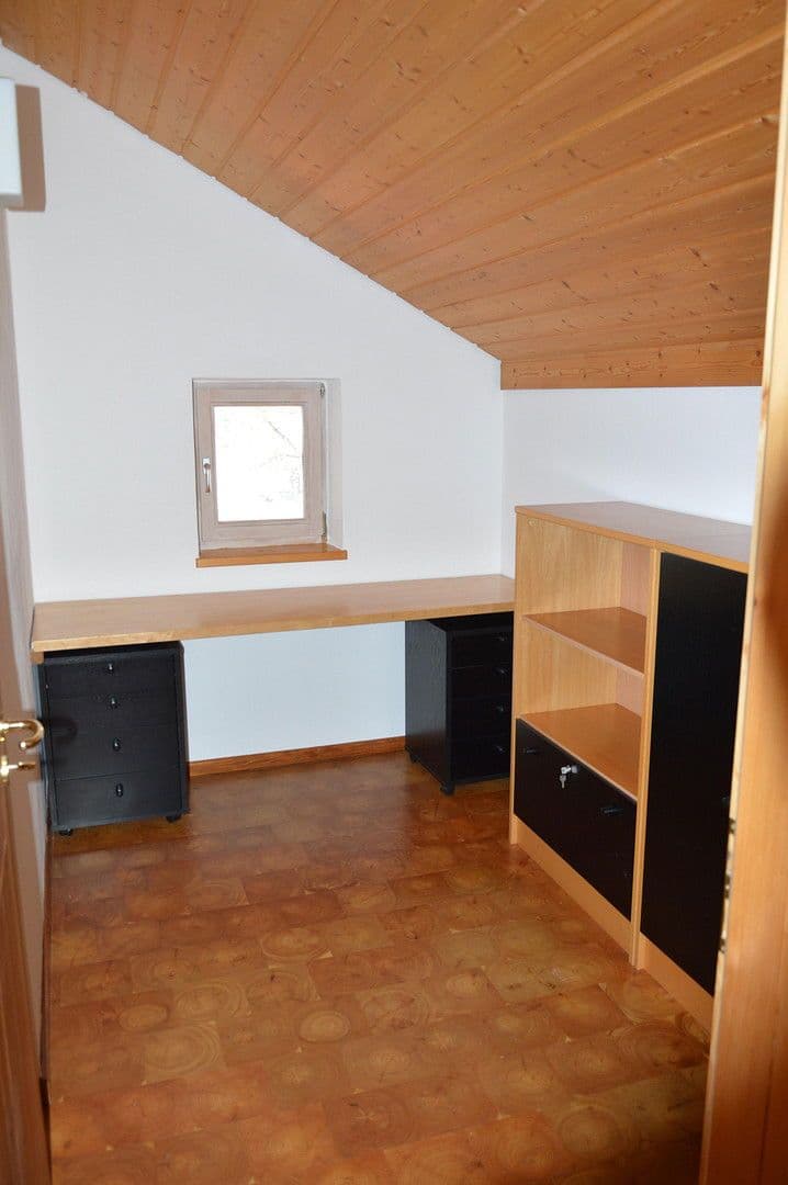 Predaj domu 217 m², pozemek 1.609 m², Gangkofen, Bavorsko Predaj domu 217 m², pozemek 1.609 m², Gangkofen, Bavorsko