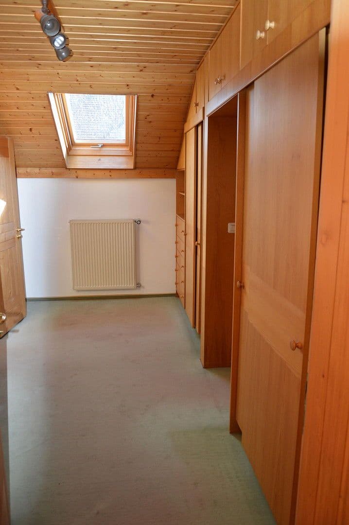 Predaj domu 217 m², pozemek 1.609 m², Gangkofen, Bavorsko Predaj domu 217 m², pozemek 1.609 m², Gangkofen, Bavorsko