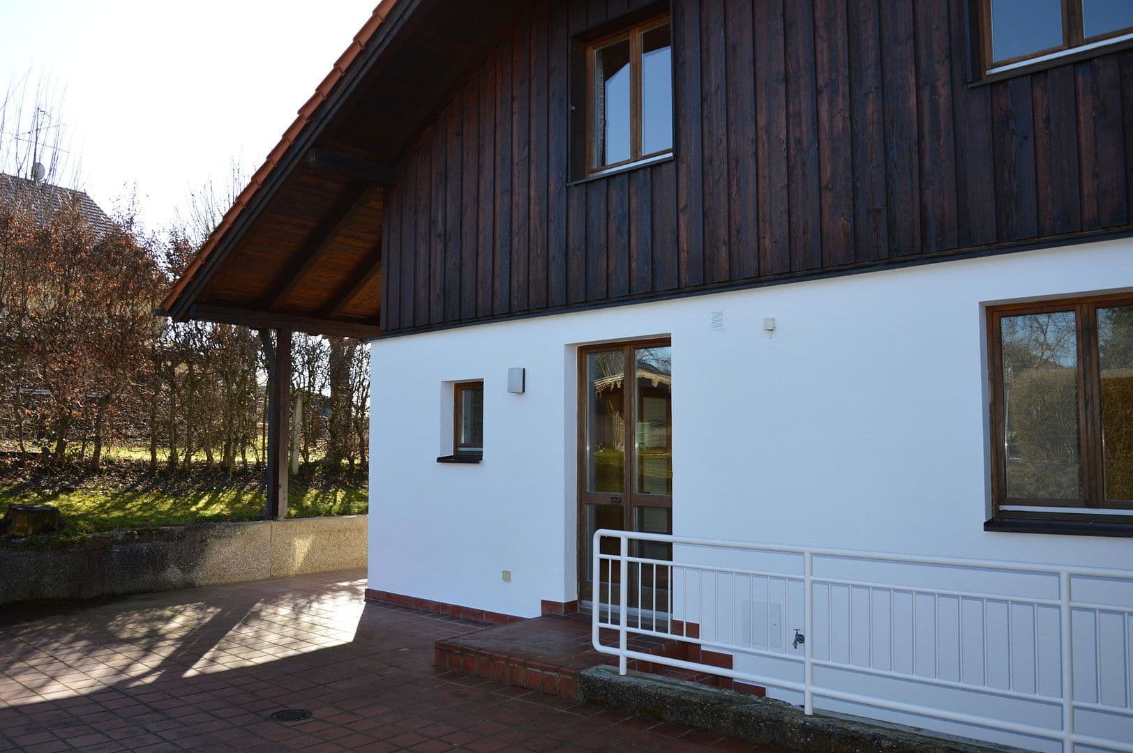 Predaj domu 217 m², pozemek 1.609 m², Gangkofen, Bavorsko Predaj domu 217 m², pozemek 1.609 m², Gangkofen, Bavorsko