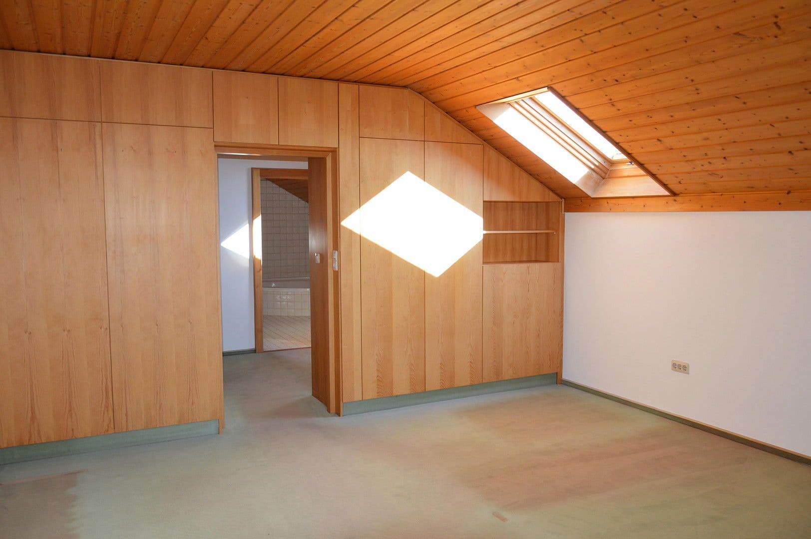 Predaj domu 217 m², pozemek 1.609 m², Gangkofen, Bavorsko Predaj domu 217 m², pozemek 1.609 m², Gangkofen, Bavorsko