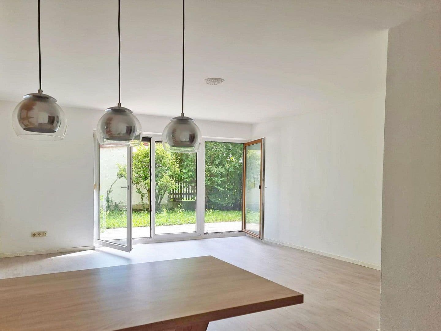 Predaj bytu 2-izbový 59 m², München, Bavorsko Predaj bytu 2-izbový 59 m², München, Bavorsko