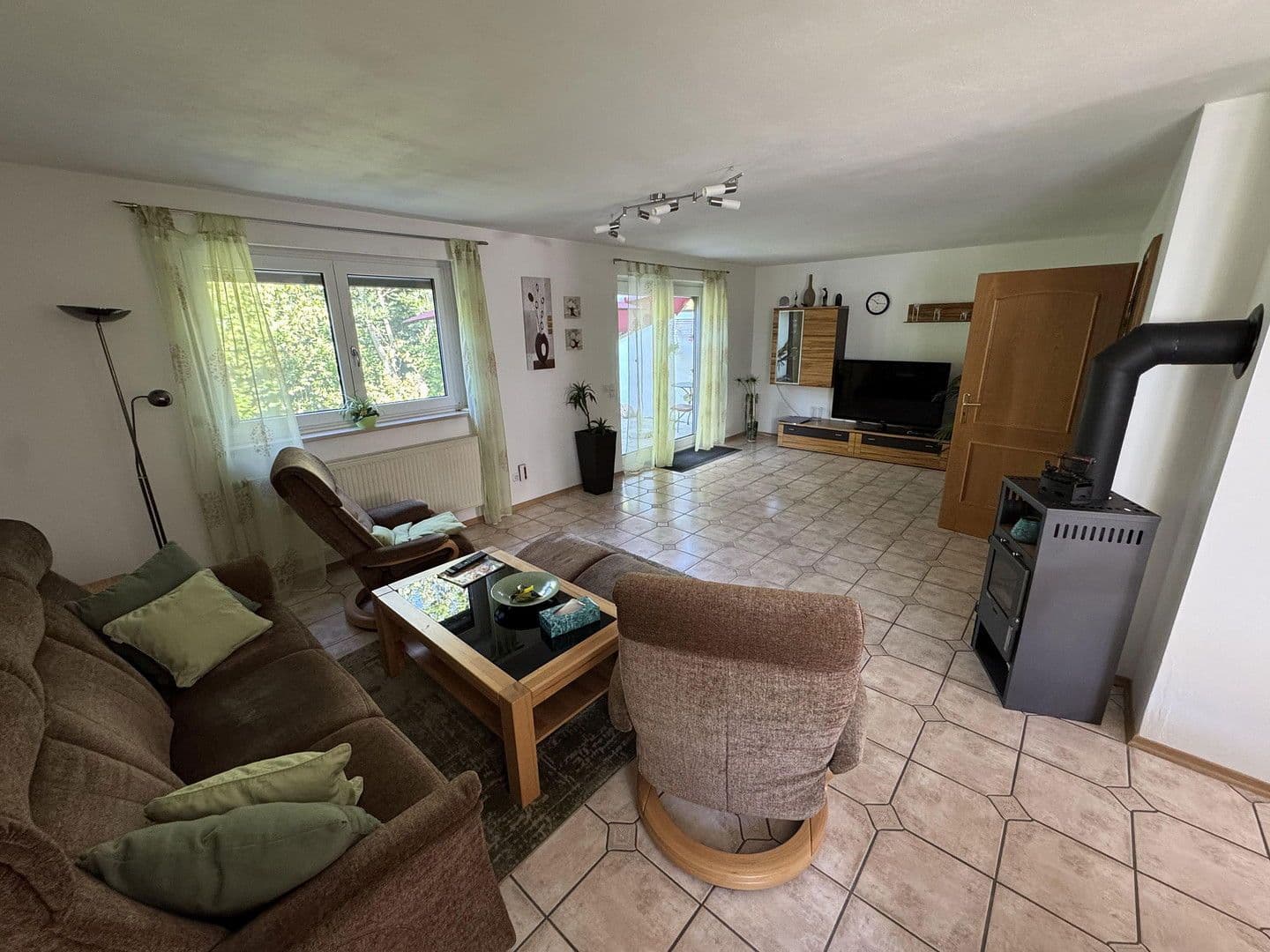 Predaj domu 198 m², pozemek 200 m², Oberstimm, Bavorsko Predaj domu 198 m², pozemek 200 m², Oberstimm, Bavorsko