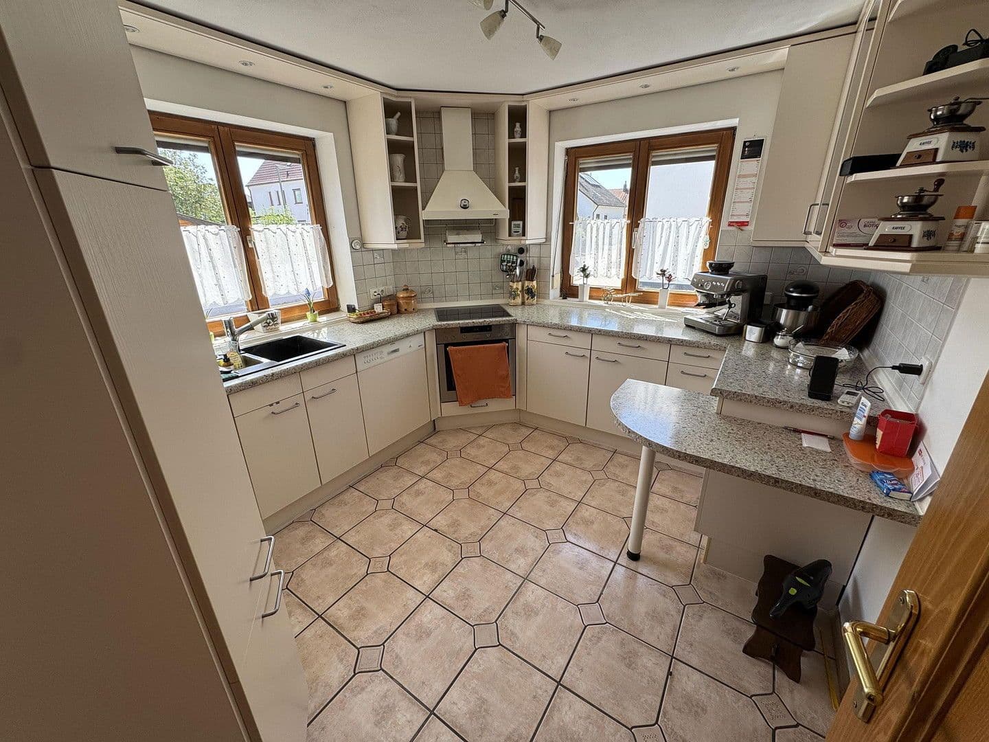 Predaj domu 198 m², pozemek 200 m², Oberstimm, Bavorsko Predaj domu 198 m², pozemek 200 m², Oberstimm, Bavorsko