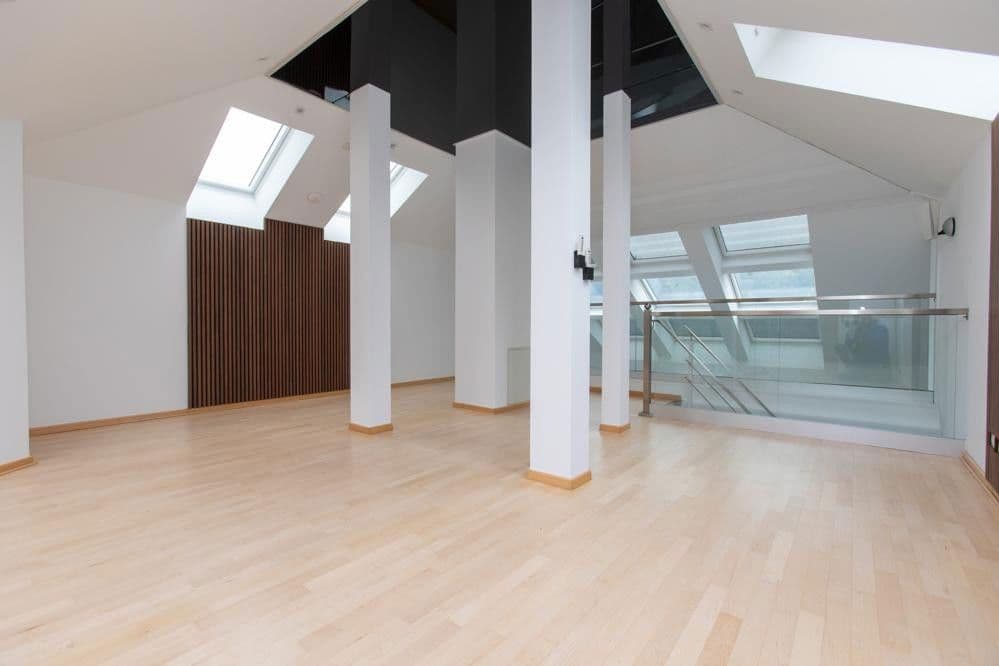 Predaj domu 698 m², pozemek 856 m², Düsseldorf, Severné Porýnie - Westfálsko Predaj domu 698 m², pozemek 856 m², Düsseldorf, Severné Porýnie - Westfálsko
