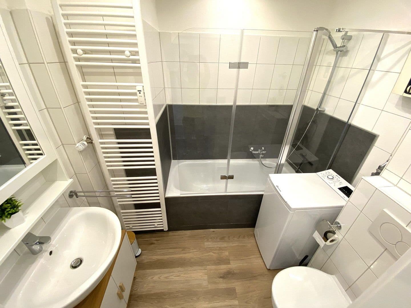 Prenájom bytu 1-izbový 34 m², Bremen, Brémy Prenájom bytu 1-izbový 34 m², Bremen, Brémy