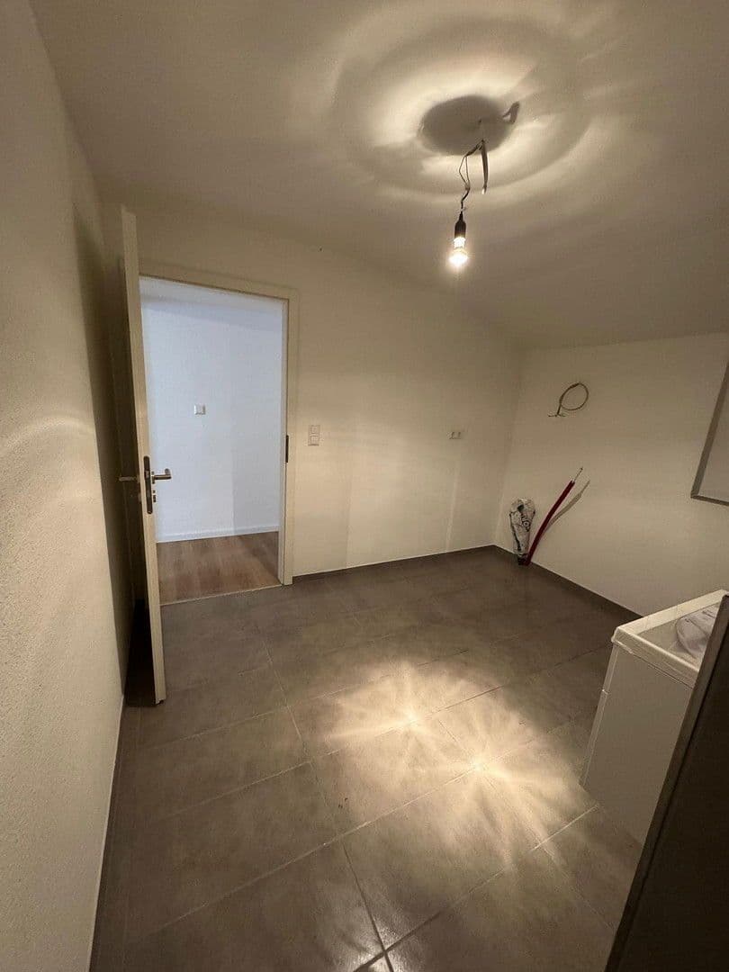 Prenájom bytu 2-izbový 68 m², Obere Hauptstrasse, Lustadt, Porýnie-Falcko Prenájom bytu 2-izbový 68 m², Obere Hauptstrasse, Lustadt, Porýnie-Falcko