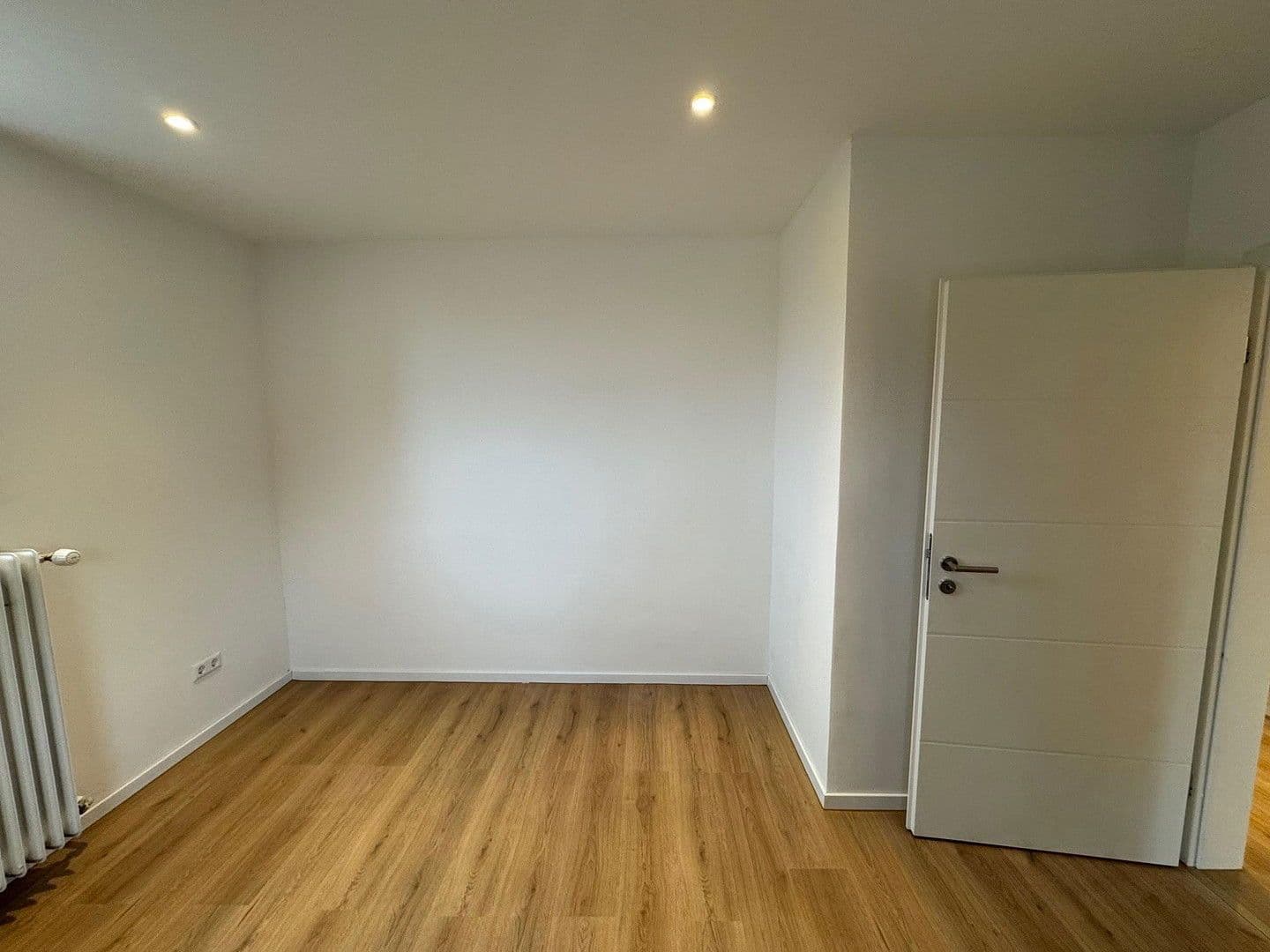 Prenájom bytu 2-izbový 68 m², Obere Hauptstrasse, Lustadt, Porýnie-Falcko Prenájom bytu 2-izbový 68 m², Obere Hauptstrasse, Lustadt, Porýnie-Falcko