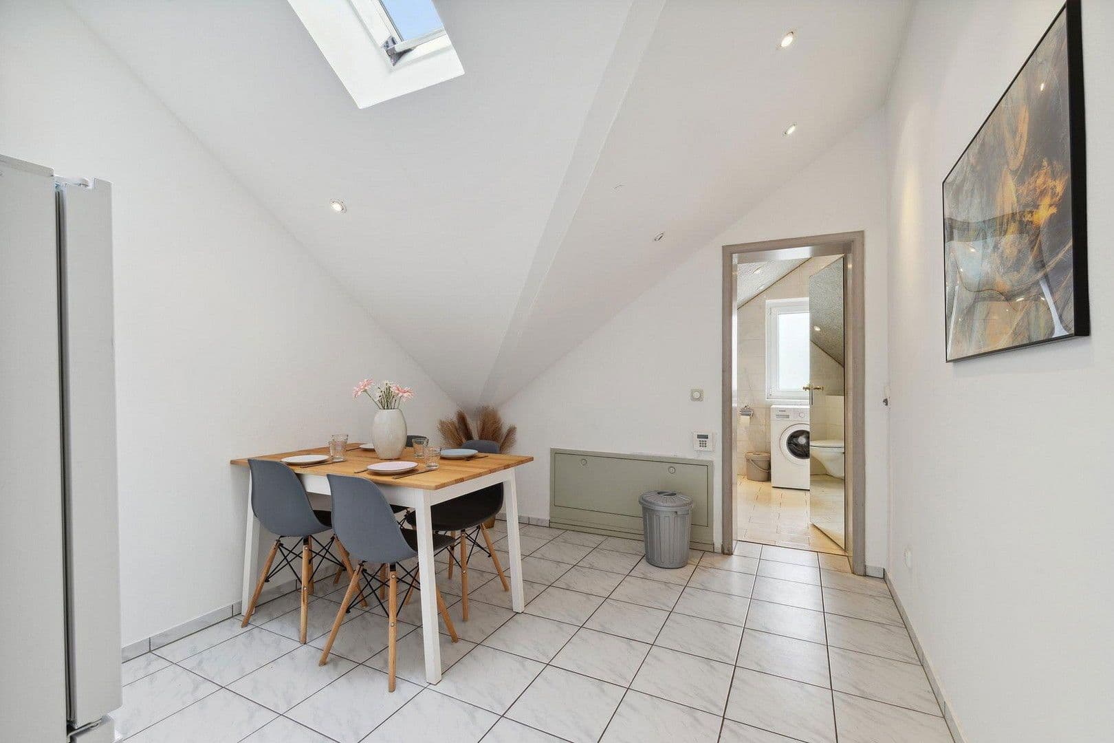 Prenájom bytu 1-izbový 16 m², Iltisstr. 9, München, Bavorsko Prenájom bytu 1-izbový 16 m², Iltisstr. 9, München, Bavorsko