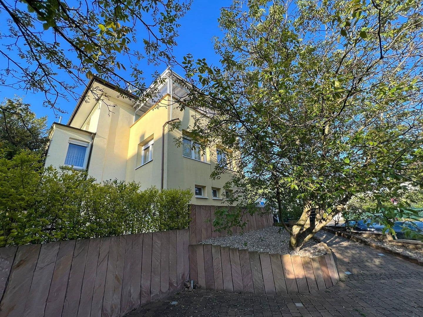 Predaj domu 240 m², pozemek 1.061 m², Wilferdingerstr. 5, Pforzheim, Bádensko-Wurttembersko Predaj domu 240 m², pozemek 1.061 m², Wilferdingerstr. 5, Pforzheim, Bádensko-Wurttembersko