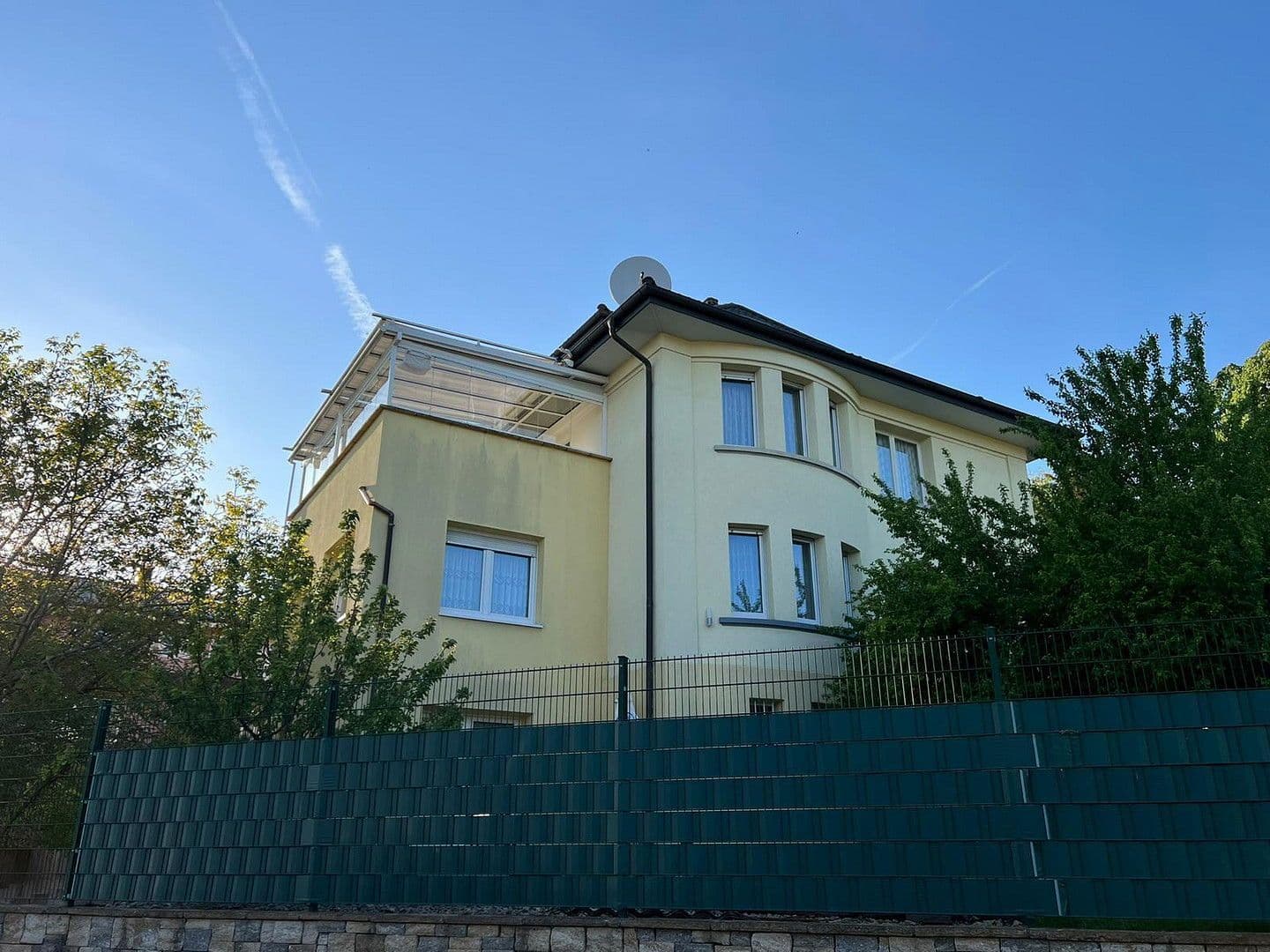 Predaj domu 240 m², pozemek 1.061 m², Wilferdingerstr. 5, Pforzheim, Bádensko-Wurttembersko Predaj domu 240 m², pozemek 1.061 m², Wilferdingerstr. 5, Pforzheim, Bádensko-Wurttembersko