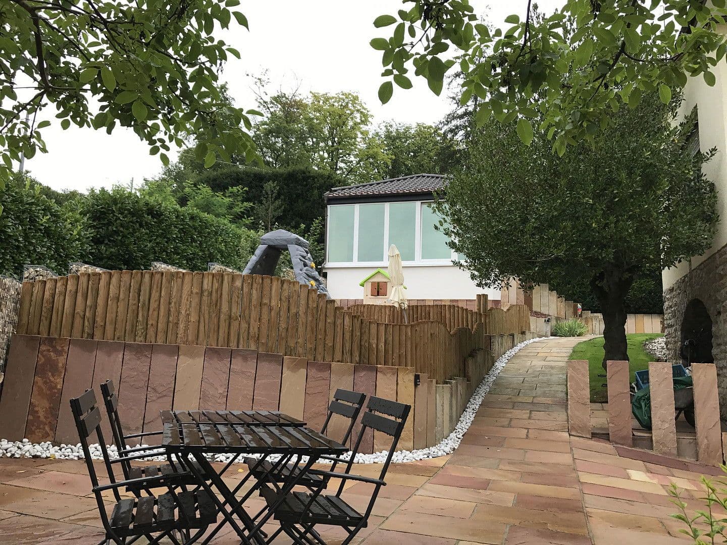 Predaj domu 240 m², pozemek 1.061 m², Wilferdingerstr. 5, Pforzheim, Bádensko-Wurttembersko Predaj domu 240 m², pozemek 1.061 m², Wilferdingerstr. 5, Pforzheim, Bádensko-Wurttembersko