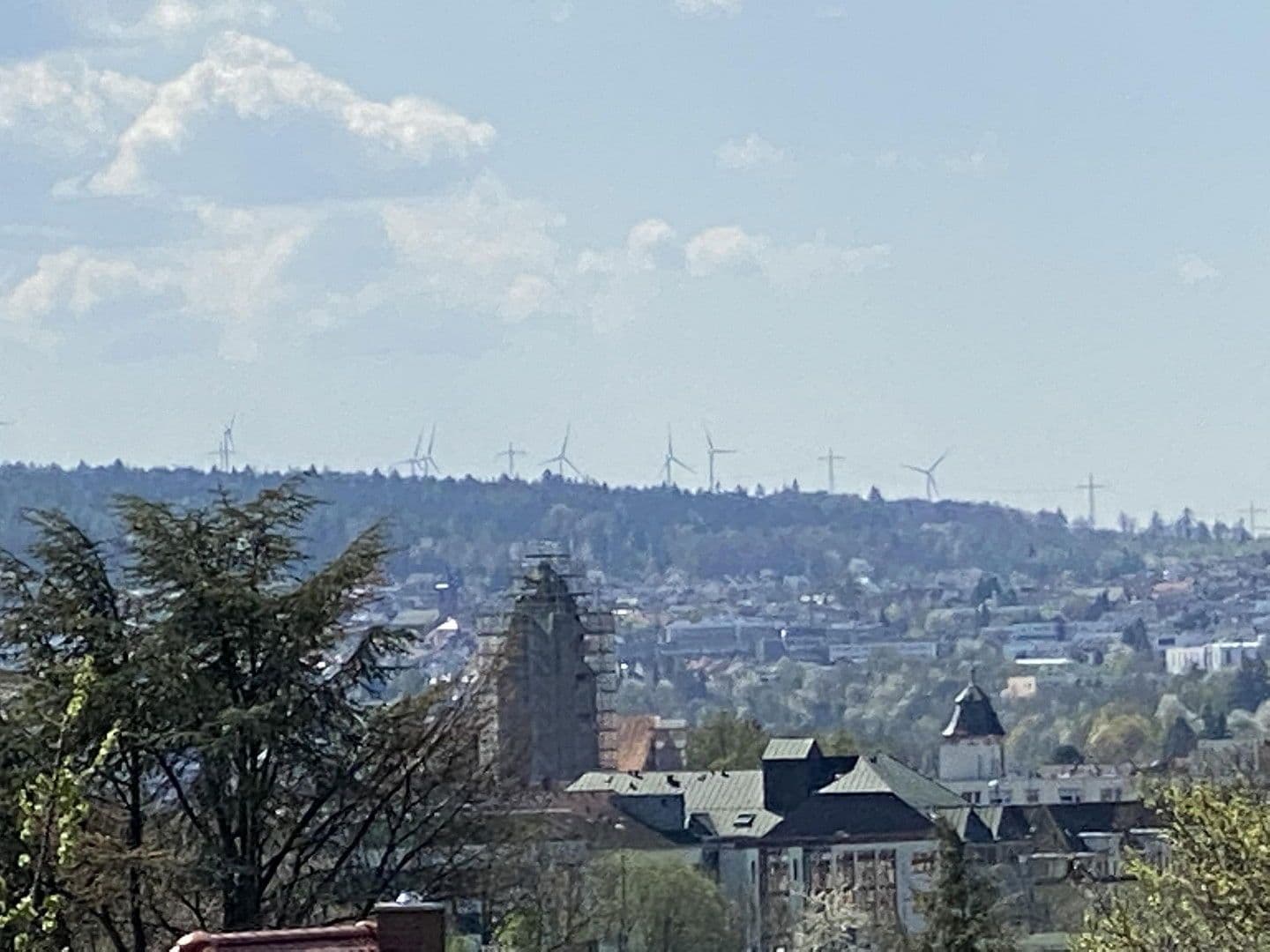 Predaj domu 240 m², pozemek 1.061 m², Wilferdingerstr. 5, Pforzheim, Bádensko-Wurttembersko Predaj domu 240 m², pozemek 1.061 m², Wilferdingerstr. 5, Pforzheim, Bádensko-Wurttembersko