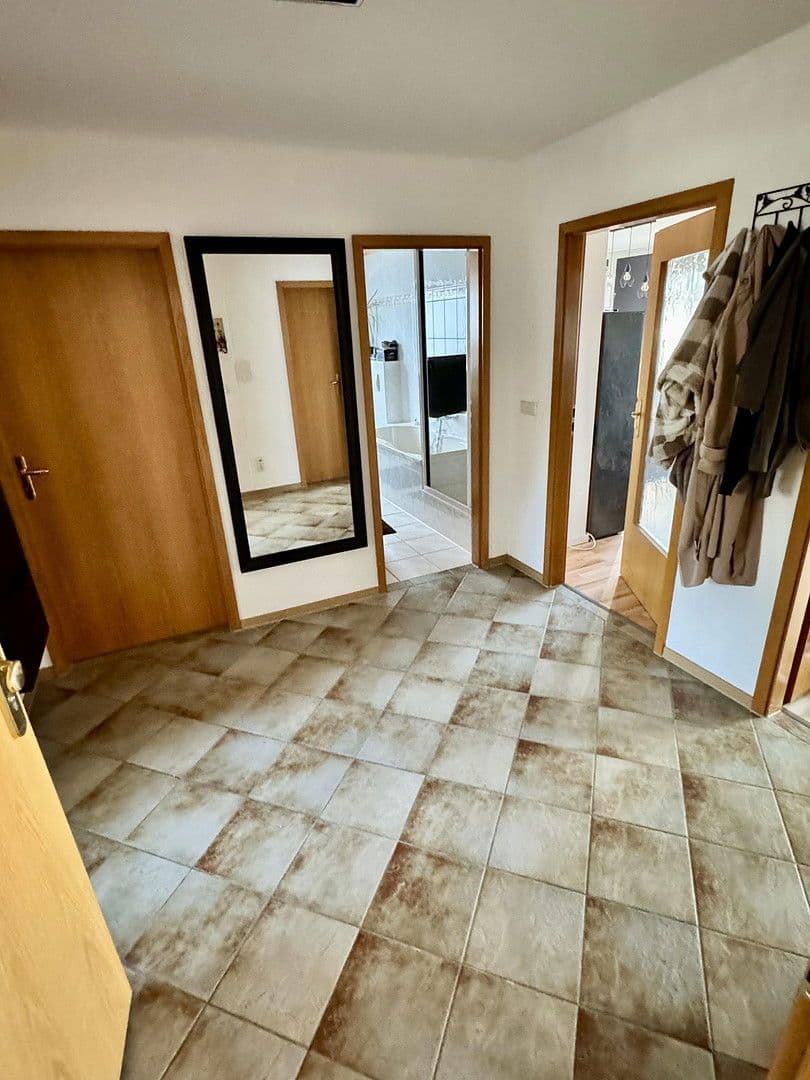 Prenájom bytu 3-izbový 90 m², Birkenweg 9, Gornau, Sasko Prenájom bytu 3-izbový 90 m², Birkenweg 9, Gornau, Sasko