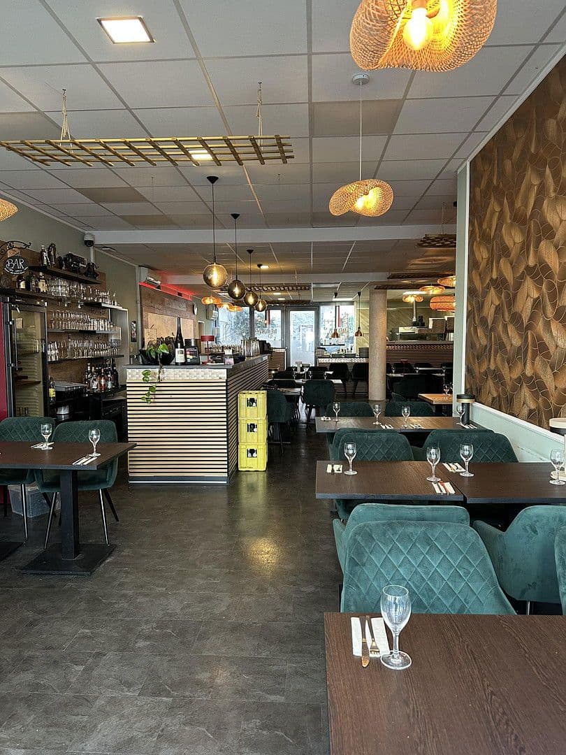 Prenájom nebytového priestoru 186 m², Lörrach, Bádensko-Wurttembersko Prenájom nebytového priestoru 186 m², Lörrach, Bádensko-Wurttembersko