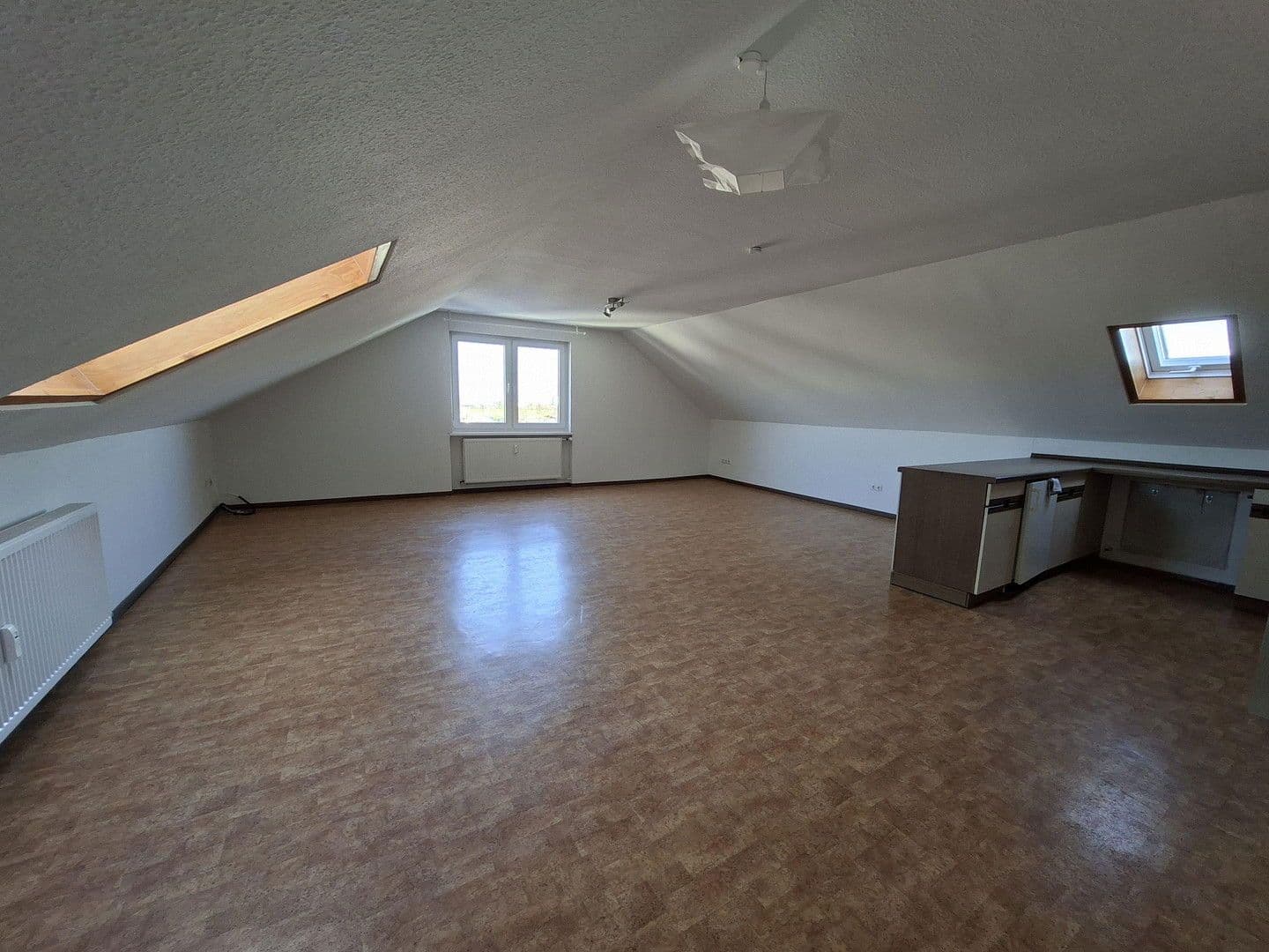 Prenájom bytu 1-izbový 42 m², Bischofsheim, Hesensko Prenájom bytu 1-izbový 42 m², Bischofsheim, Hesensko