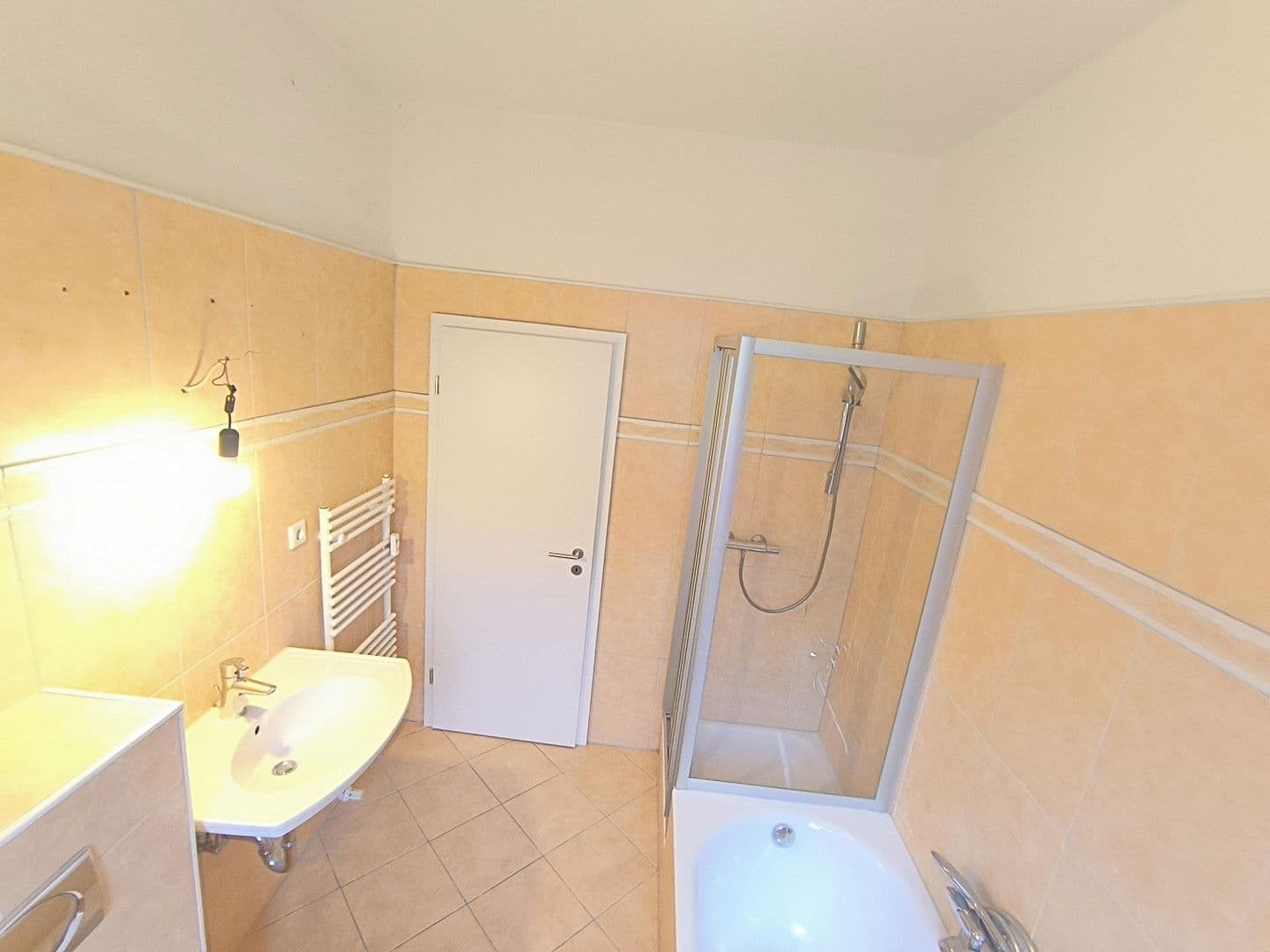 Prenájom bytu 3-izbový 107 m², Reichshofstr. 123, Schwerte, Severné Porýnie - Westfálsko Prenájom bytu 3-izbový 107 m², Reichshofstr. 123, Schwerte, Severné Porýnie - Westfálsko