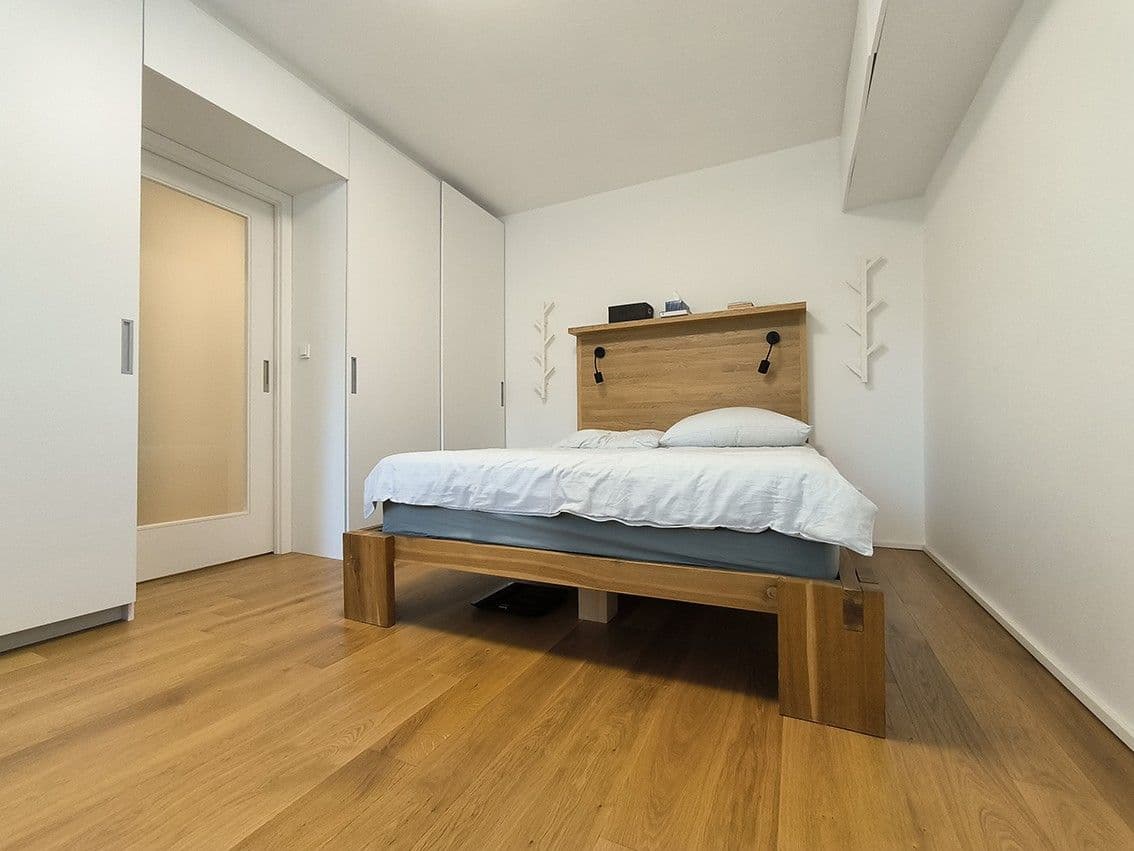 Predaj bytu 3-izbový 80 m², Krupská, Praha, Praha Predaj bytu 3-izbový 80 m², Krupská, Praha, Praha
