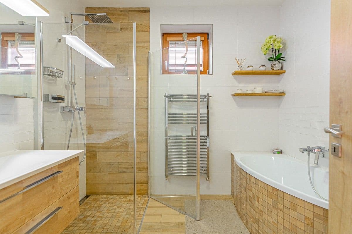 Predaj domu 162 m², pozemek 381 m², Zvoncová, Roztoky, Středočeský kraj Predaj domu 162 m², pozemek 381 m², Zvoncová, Roztoky, Středočeský kraj