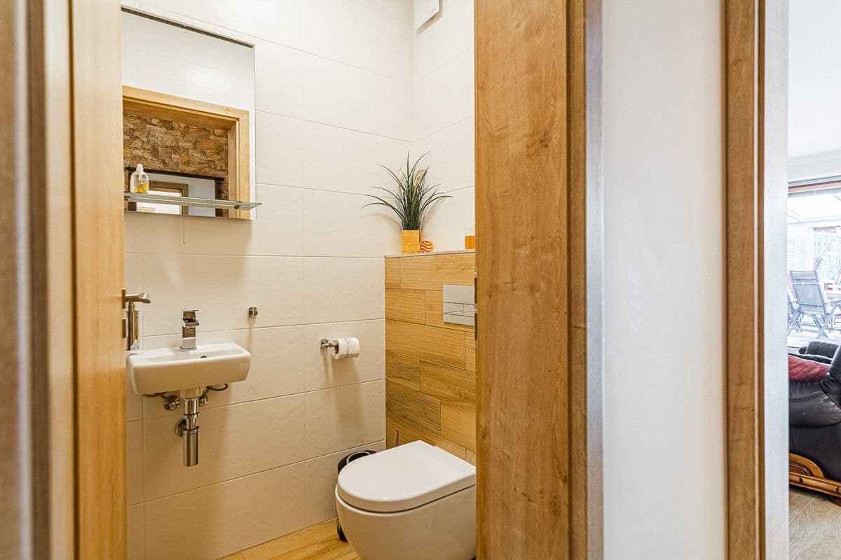 Predaj domu 162 m², pozemek 381 m², Zvoncová, Roztoky, Středočeský kraj Predaj domu 162 m², pozemek 381 m², Zvoncová, Roztoky, Středočeský kraj