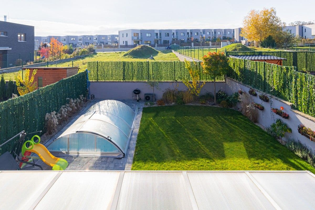 Predaj domu 162 m², pozemek 381 m², Zvoncová, Roztoky, Středočeský kraj Predaj domu 162 m², pozemek 381 m², Zvoncová, Roztoky, Středočeský kraj