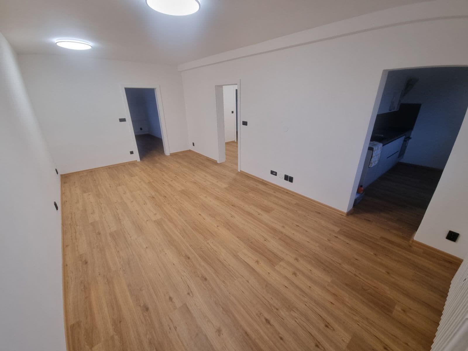 Prenájom bytu 3-izbový 75 m², Žerotínovo nám., Přerov, Olomoucký kraj Prenájom bytu 3-izbový 75 m², Žerotínovo nám., Přerov, Olomoucký kraj