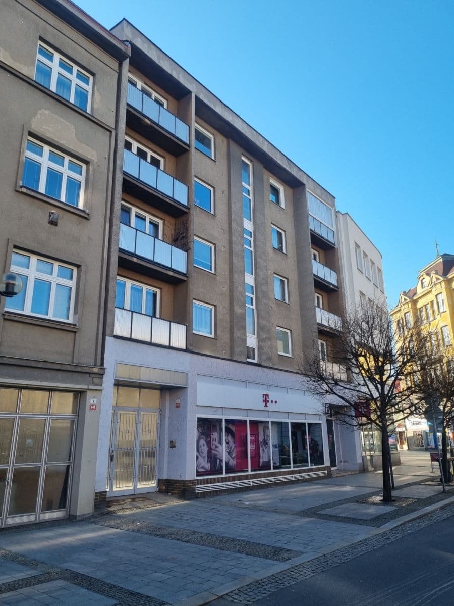 Prenájom bytu 3-izbový 75 m², Žerotínovo nám., Přerov, Olomoucký kraj Prenájom bytu 3-izbový 75 m², Žerotínovo nám., Přerov, Olomoucký kraj