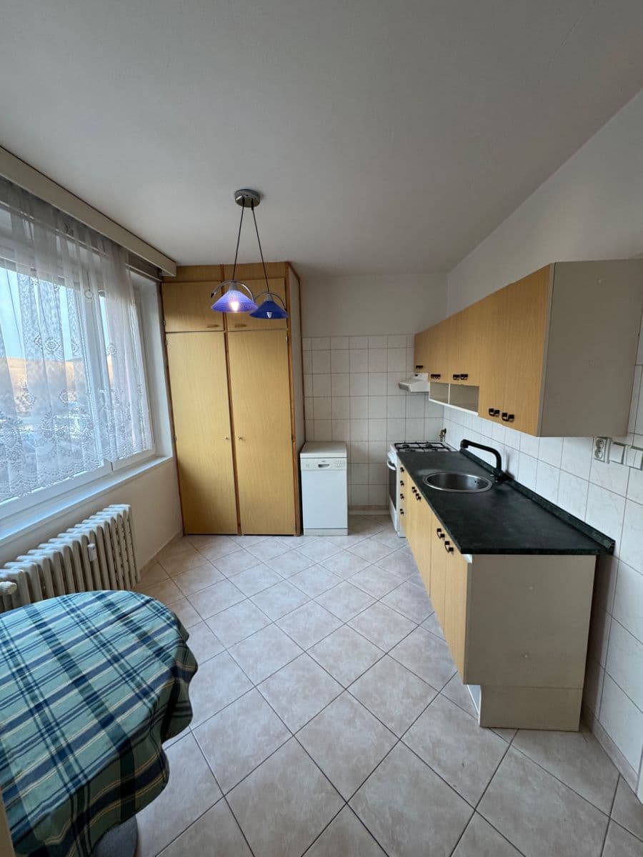 Predaj bytu 4-izbový 101 m², Kaštanová, Rosice, Jihomoravský kraj Predaj bytu 4-izbový 101 m², Kaštanová, Rosice, Jihomoravský kraj