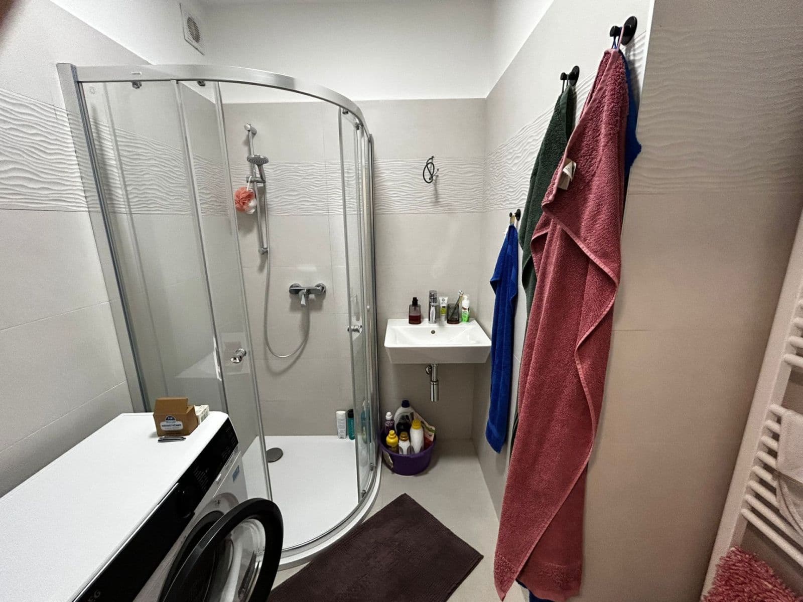 Prenájom bytu 2-izbový 42 m², Krkoškova, Brno, Jihomoravský kraj Prenájom bytu 2-izbový 42 m², Krkoškova, Brno, Jihomoravský kraj