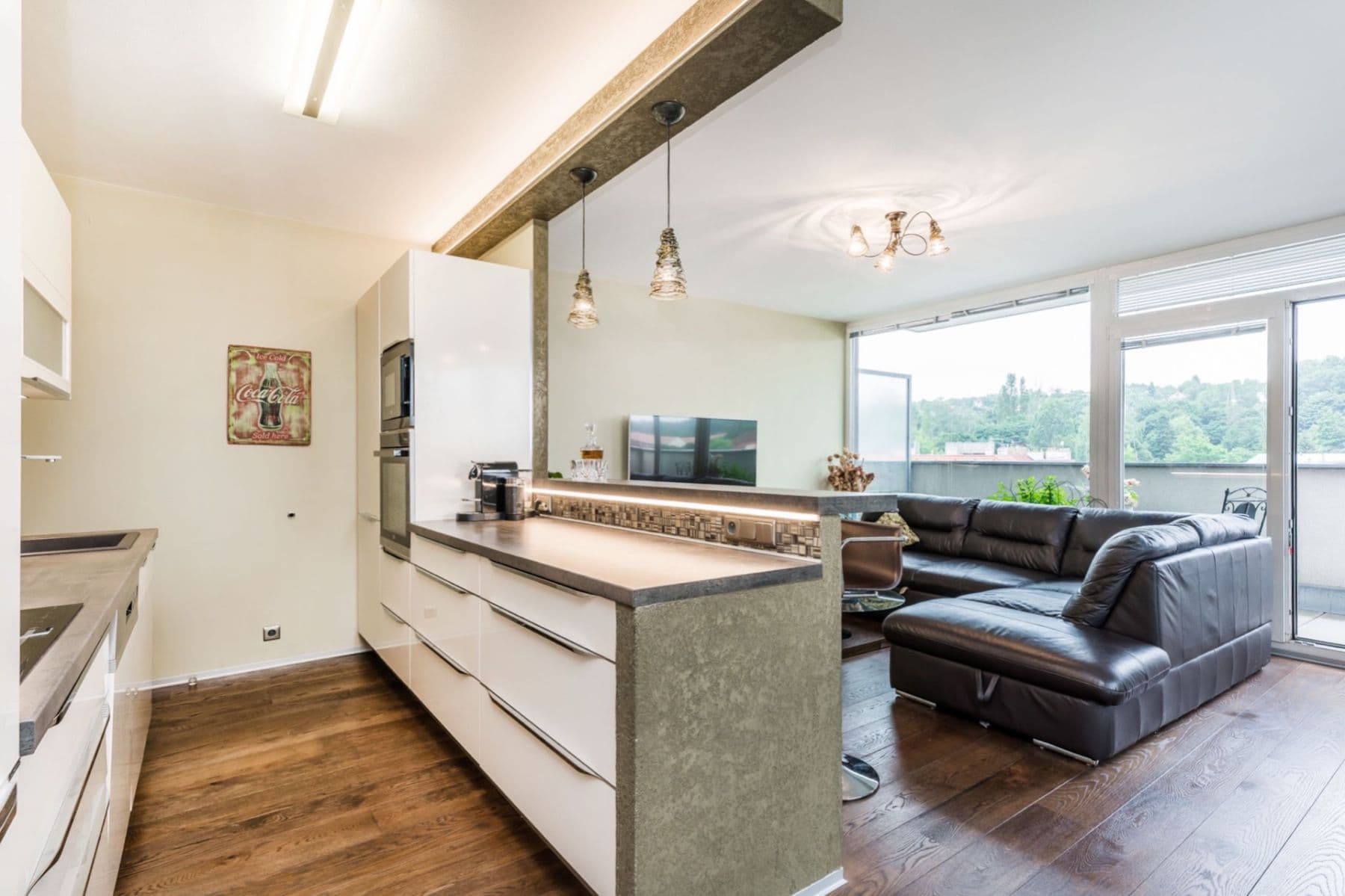 Prenájom bytu 3-izbový 105 m², Skloněná, Praha, Praha Prenájom bytu 3-izbový 105 m², Skloněná, Praha, Praha