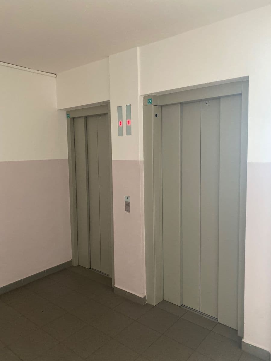 Prenájom bytu 2-izbový 46 m², Milánská, Praha, Praha Prenájom bytu 2-izbový 46 m², Milánská, Praha, Praha