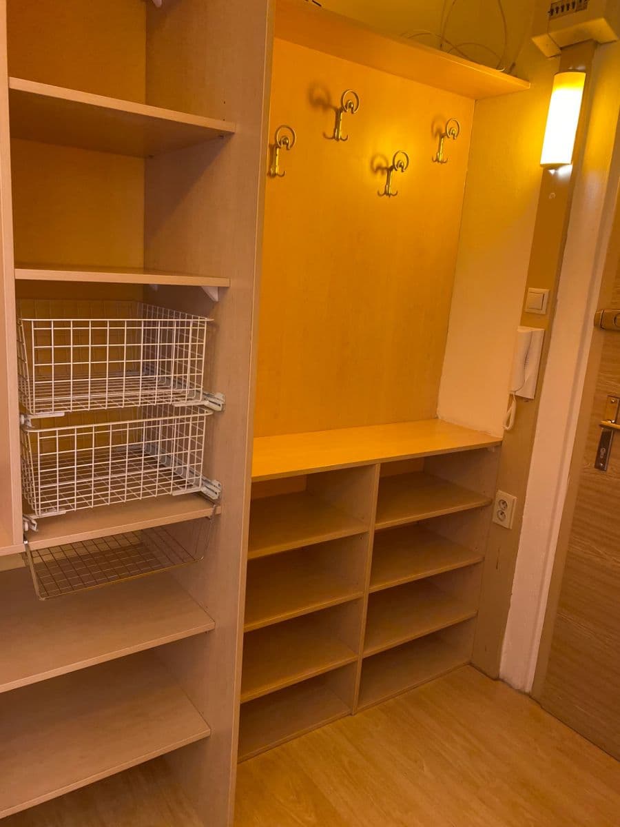 Prenájom bytu 2-izbový 46 m², Milánská, Praha, Praha Prenájom bytu 2-izbový 46 m², Milánská, Praha, Praha