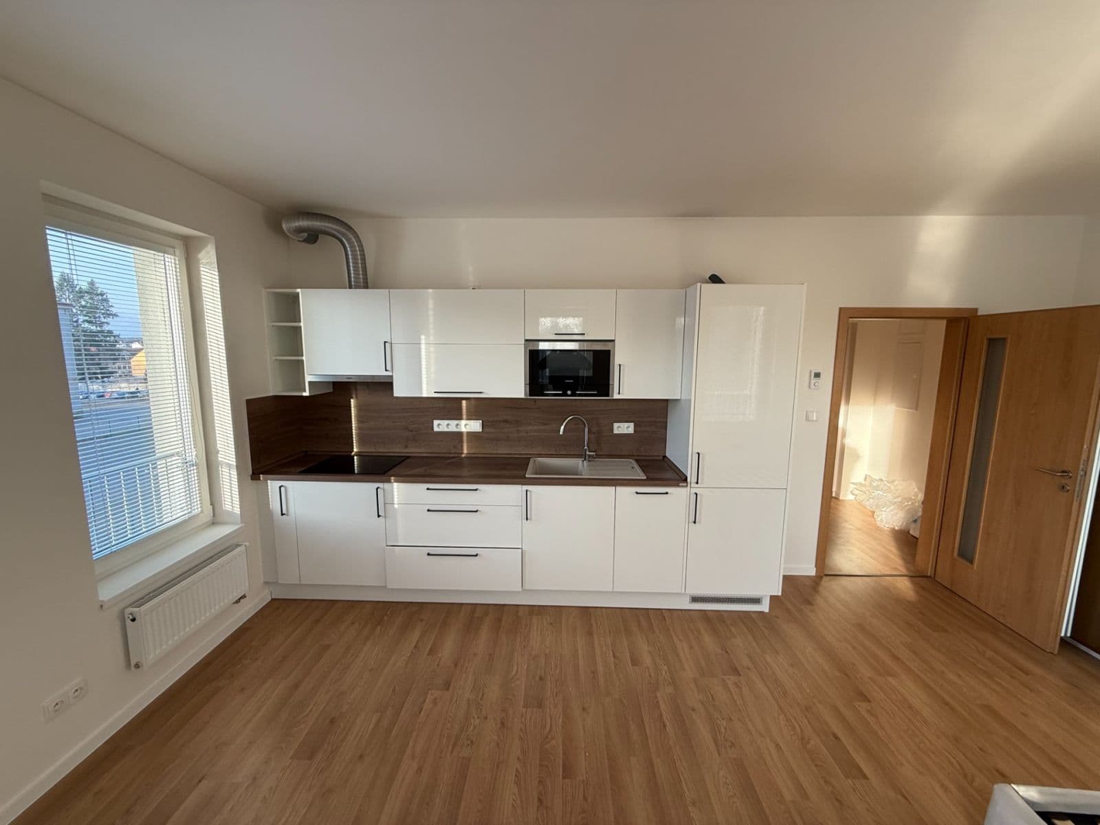 Prenájom bytu Garsoniéra 30 m², 102. pluku, Benešov, Středočeský kraj Prenájom bytu Garsoniéra 30 m², 102. pluku, Benešov, Středočeský kraj