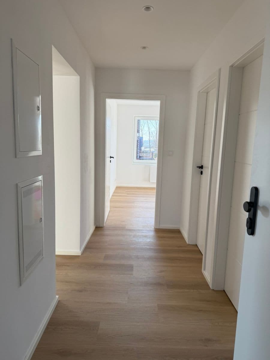 Prenájom bytu 3-izbový 60 m², U Cihelny, Unhošť, Středočeský kraj Prenájom bytu 3-izbový 60 m², U Cihelny, Unhošť, Středočeský kraj