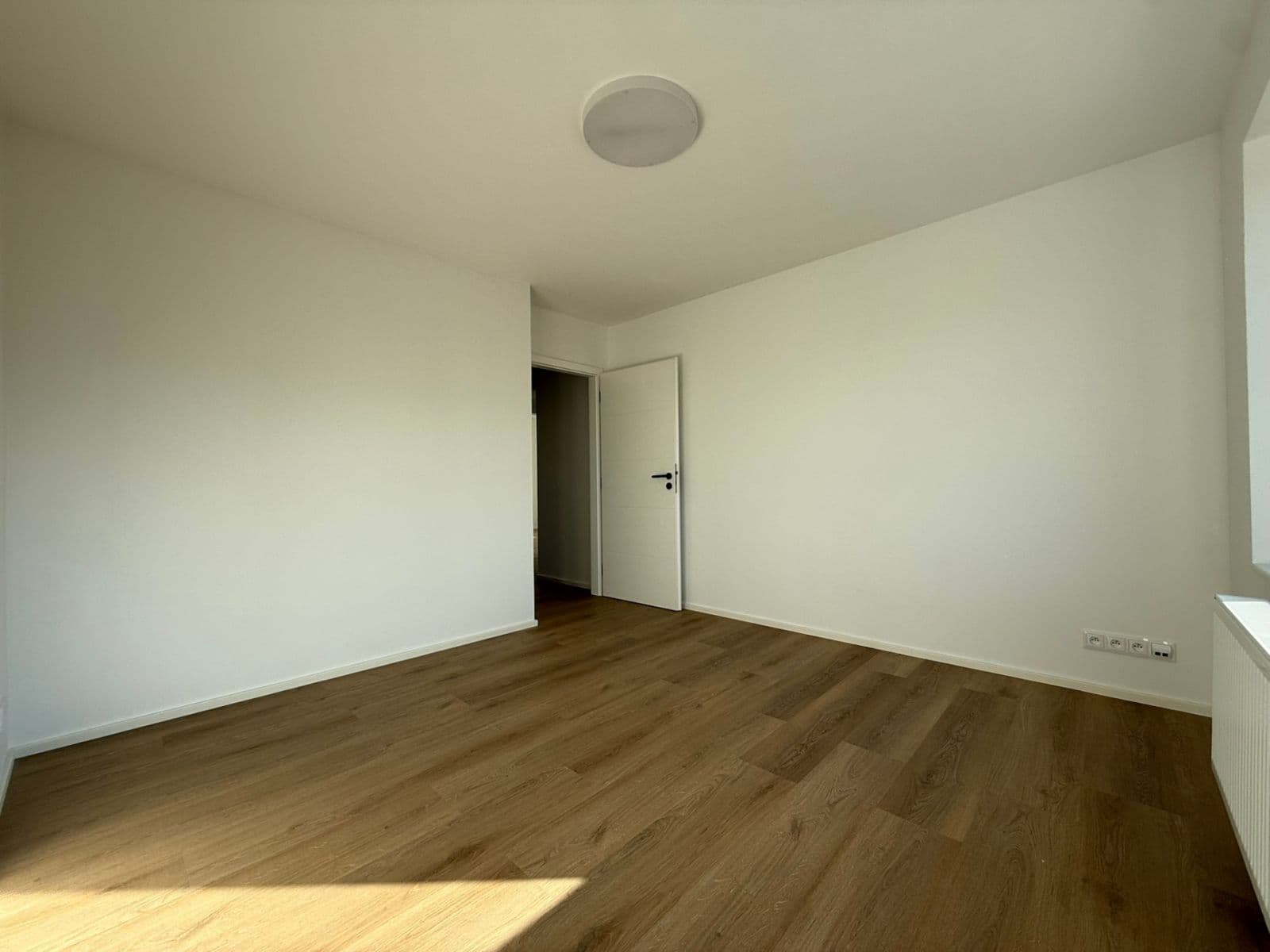 Prenájom bytu 3-izbový 60 m², U Cihelny, Unhošť, Středočeský kraj Prenájom bytu 3-izbový 60 m², U Cihelny, Unhošť, Středočeský kraj