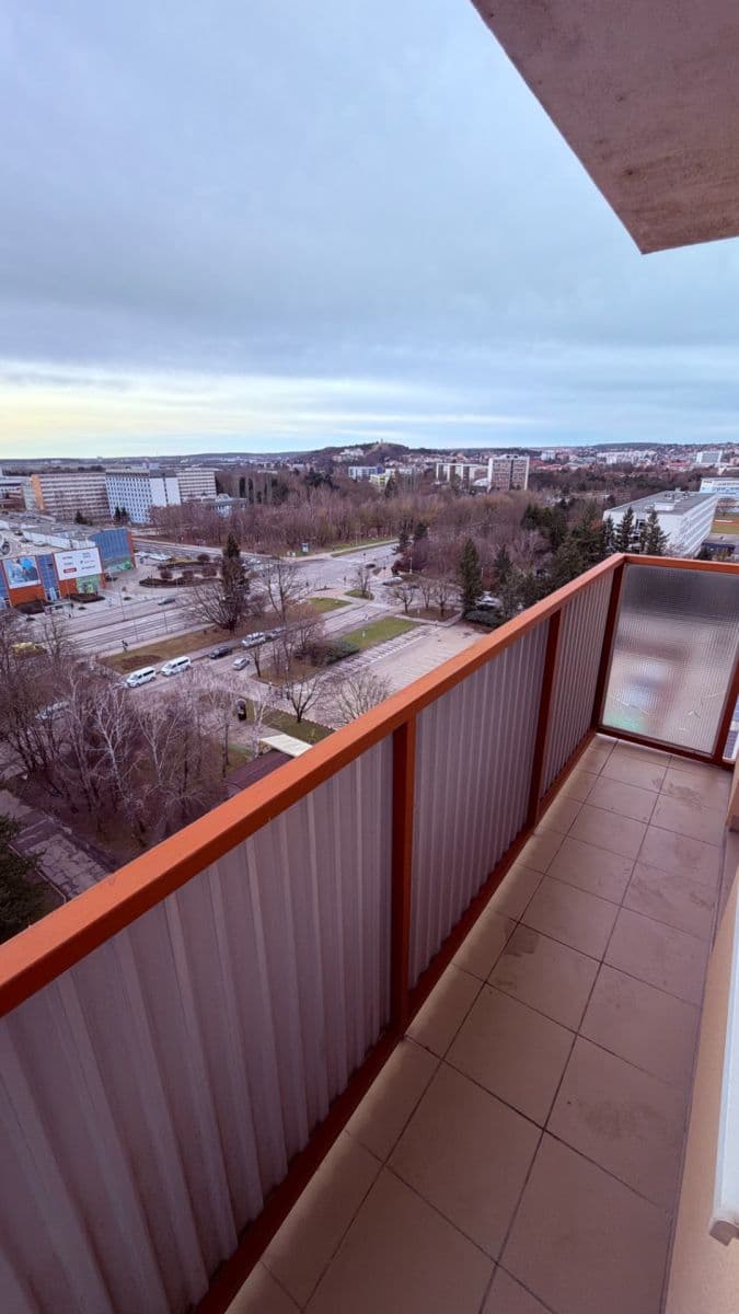 Predaj bytu 3-izbový 78 m², Ľudovíta Okánika, Nitra, Nitriansky kraj Predaj bytu 3-izbový 78 m², Ľudovíta Okánika, Nitra, Nitriansky kraj