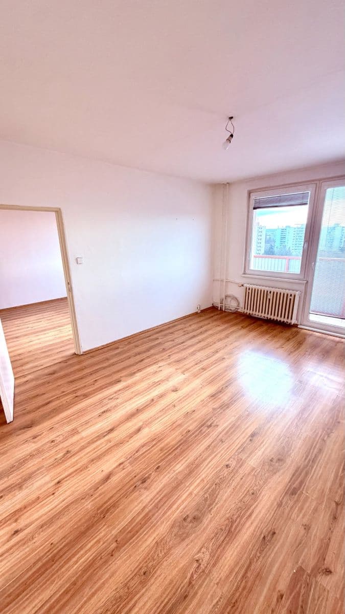 Predaj bytu 3-izbový 78 m², Ľudovíta Okánika, Nitra, Nitriansky kraj Predaj bytu 3-izbový 78 m², Ľudovíta Okánika, Nitra, Nitriansky kraj