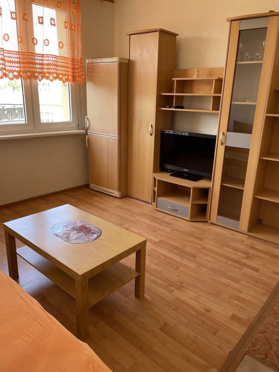 Prenájom bytu 1-izbový 24 m², Budovatelů, Jablonec nad Nisou, Liberecký kraj Prenájom bytu 1-izbový 24 m², Budovatelů, Jablonec nad Nisou, Liberecký kraj