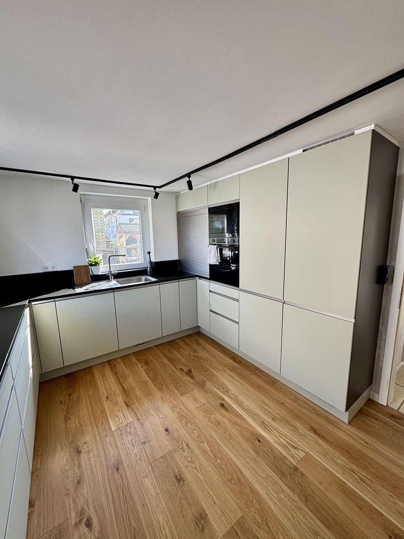 Predaj domu 180 m², pozemek 698 m², Merkurstraße 28, Muggensturm, Bádensko-Wurttembersko Predaj domu 180 m², pozemek 698 m², Merkurstraße 28, Muggensturm, Bádensko-Wurttembersko