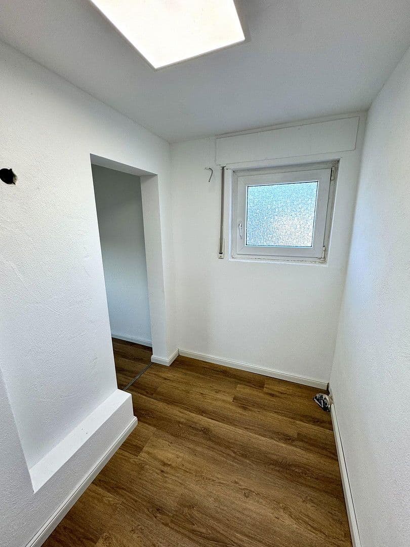 Predaj domu 180 m², pozemek 698 m², Merkurstraße 28, Muggensturm, Bádensko-Wurttembersko Predaj domu 180 m², pozemek 698 m², Merkurstraße 28, Muggensturm, Bádensko-Wurttembersko