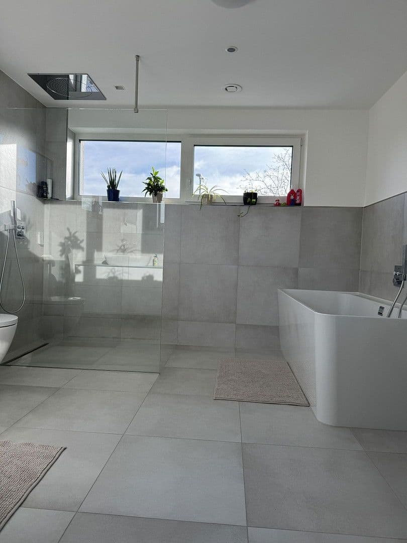 Prenájom domu 226 m², pozemek 540 m², Renningen, Bádensko-Wurttembersko Prenájom domu 226 m², pozemek 540 m², Renningen, Bádensko-Wurttembersko