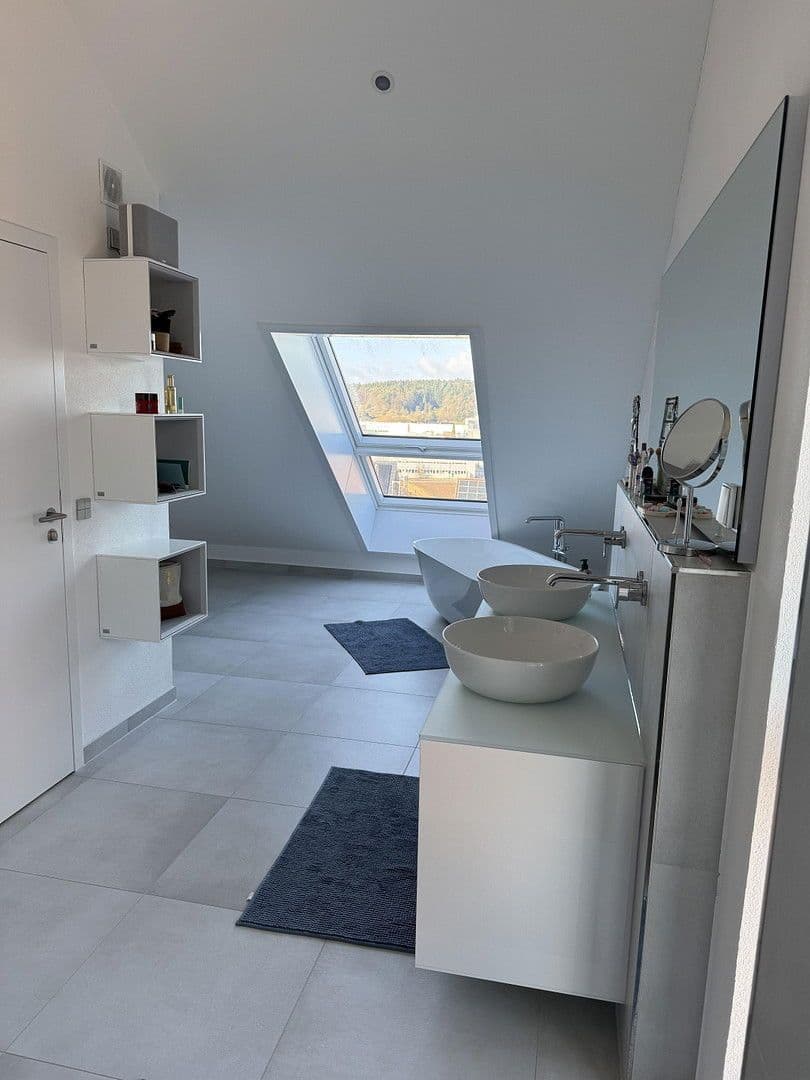 Prenájom domu 226 m², pozemek 540 m², Renningen, Bádensko-Wurttembersko Prenájom domu 226 m², pozemek 540 m², Renningen, Bádensko-Wurttembersko