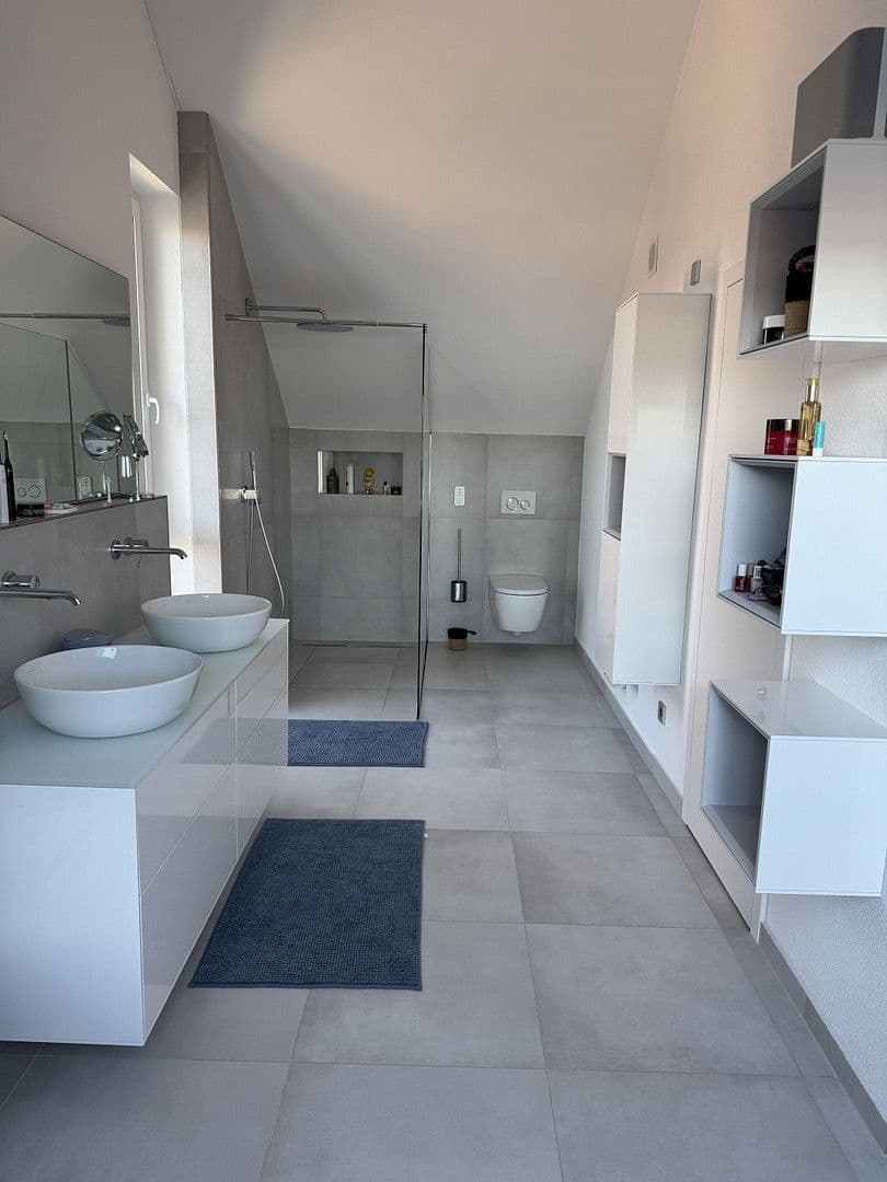 Prenájom domu 226 m², pozemek 540 m², Renningen, Bádensko-Wurttembersko Prenájom domu 226 m², pozemek 540 m², Renningen, Bádensko-Wurttembersko