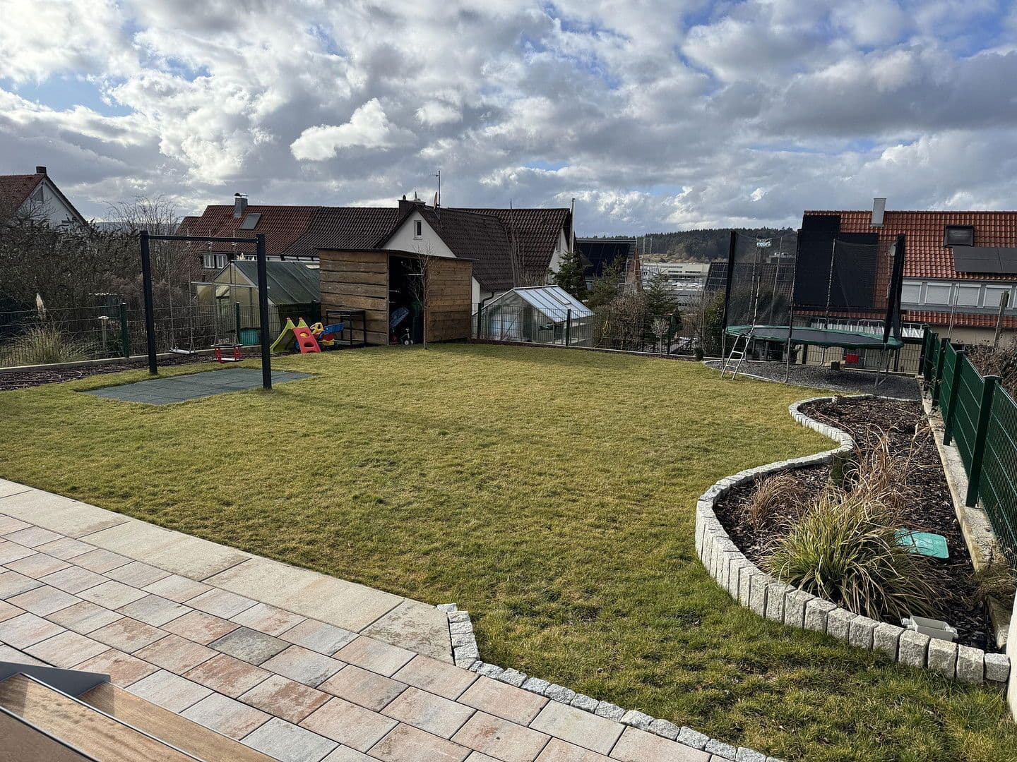 Prenájom domu 226 m², pozemek 540 m², Renningen, Bádensko-Wurttembersko Prenájom domu 226 m², pozemek 540 m², Renningen, Bádensko-Wurttembersko