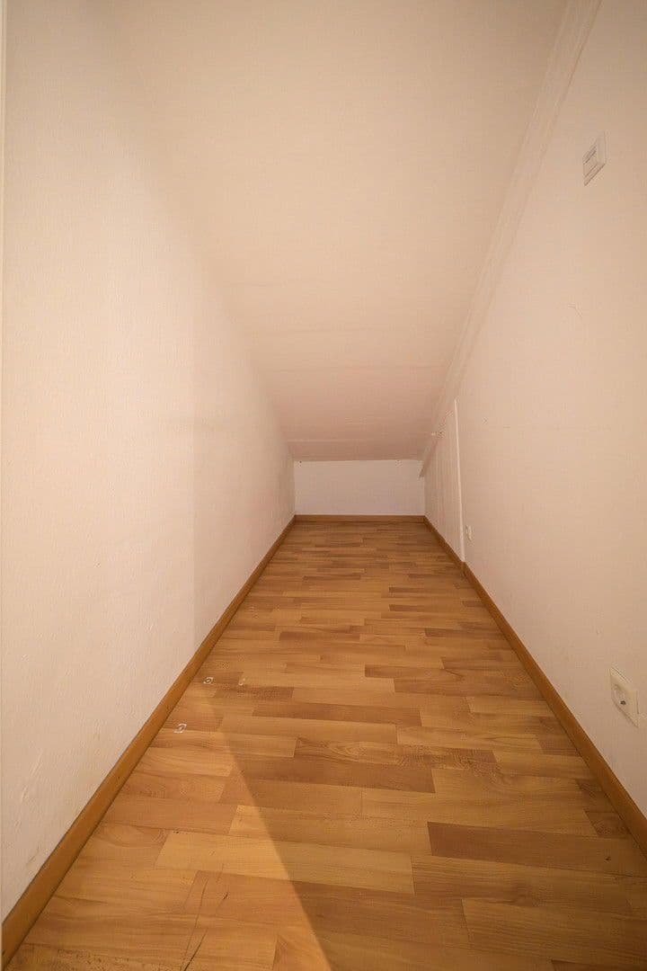Predaj bytu 3-izbový 68 m², Mönchhaldenstr 105, Stuttgart, Bádensko-Wurttembersko Predaj bytu 3-izbový 68 m², Mönchhaldenstr 105, Stuttgart, Bádensko-Wurttembersko