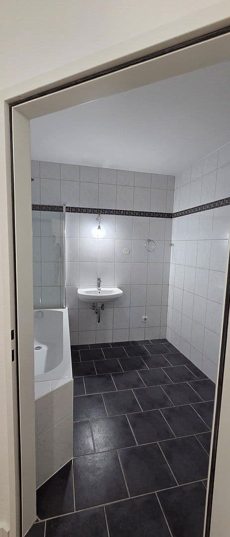 Prenájom bytu 2-izbový 58 m², Brigittenauerlände 164, Wien, Viedeň Prenájom bytu 2-izbový 58 m², Brigittenauerlände 164, Wien, Viedeň