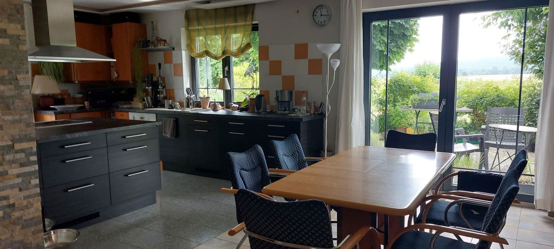 Predaj domu 244 m², pozemek 518 m², Wennigsen (Deister), Dolné Sasko Predaj domu 244 m², pozemek 518 m², Wennigsen (Deister), Dolné Sasko