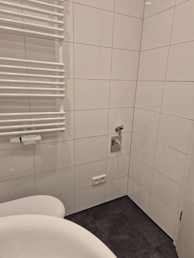 Prenájom bytu 1-izbový 30 m², Düsseldorf, Severné Porýnie - Westfálsko Prenájom bytu 1-izbový 30 m², Düsseldorf, Severné Porýnie - Westfálsko