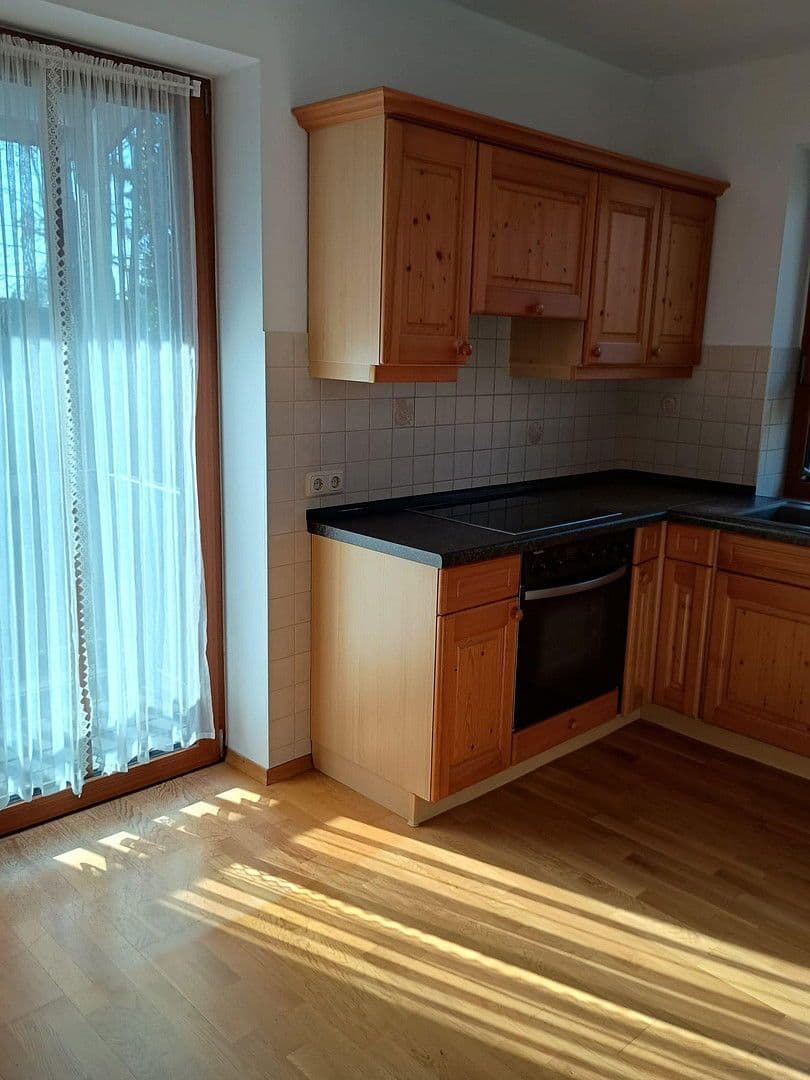 Predaj domu 240 m², pozemek 800 m², Dingolfing, Bavorsko Predaj domu 240 m², pozemek 800 m², Dingolfing, Bavorsko