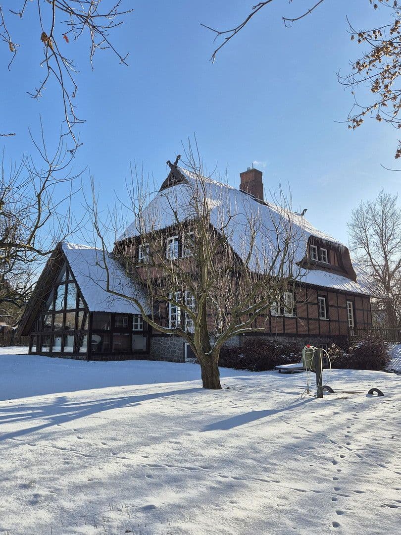 Predaj domu 285 m², pozemek 32.000 m², Dobin am See, Meklenbursko-Predpomoransko Predaj domu 285 m², pozemek 32.000 m², Dobin am See, Meklenbursko-Predpomoransko